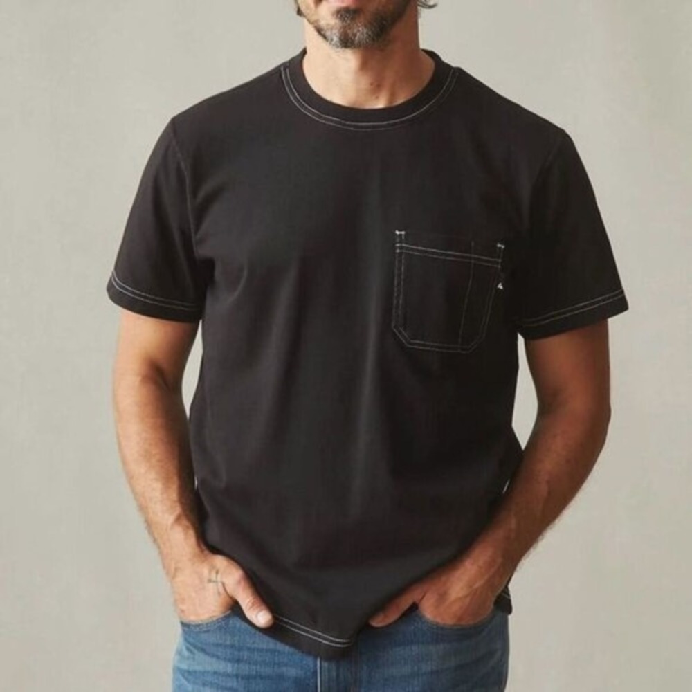 NWOT American Giant Men's Black Utility Pocket Tee Size L Basic‎ Casual